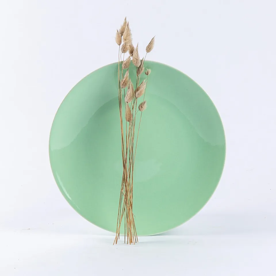 ogre-la-fabrique-essentielle-assiette-plate-vert-amande-25-cm image 1