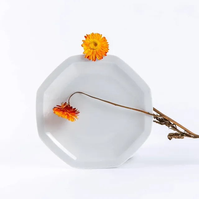 ogre-la-fabrique-intemporelle-assiette-dessert-octogonale-limoges-19-cm image 1