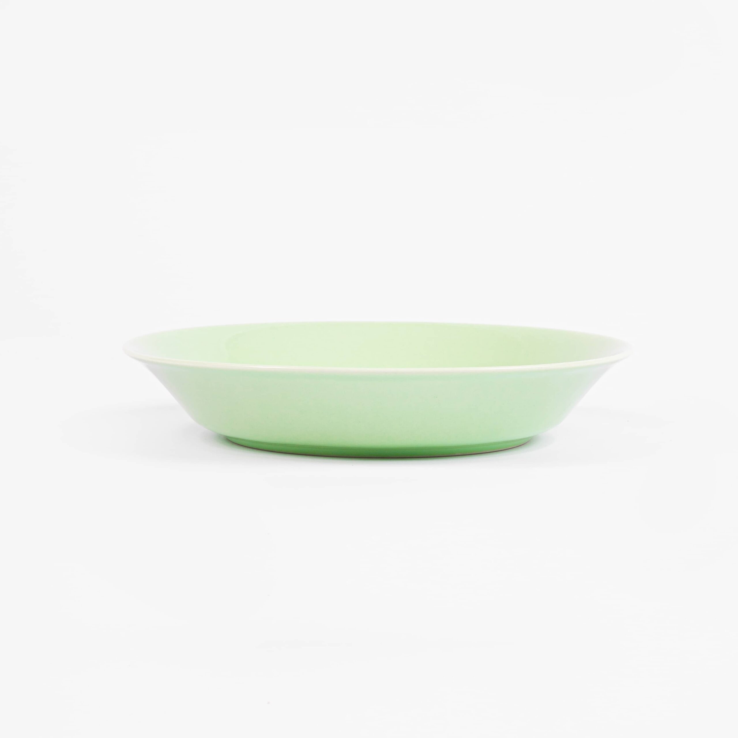 ogre-la-fabrique-essentielle-assiette-creuse-porcelaine-vert-amande image 2