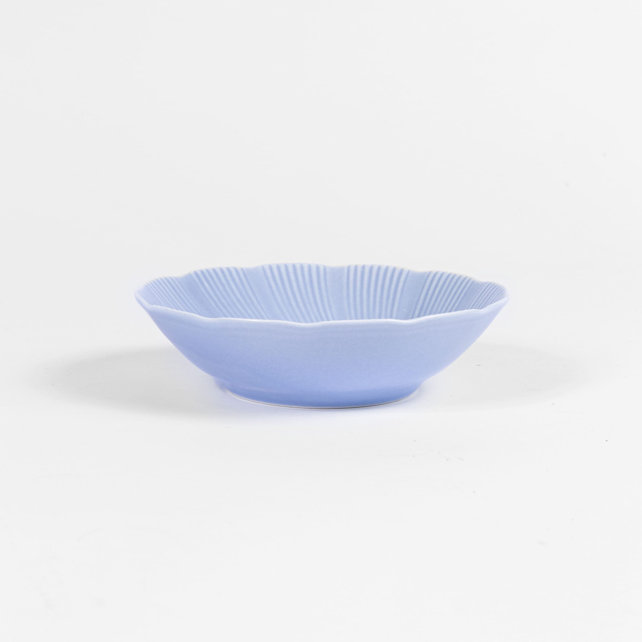 ogre-la-fabrique-tahiti-coupelle-porcelaine-bleu-14-cm-festonn-e image 1