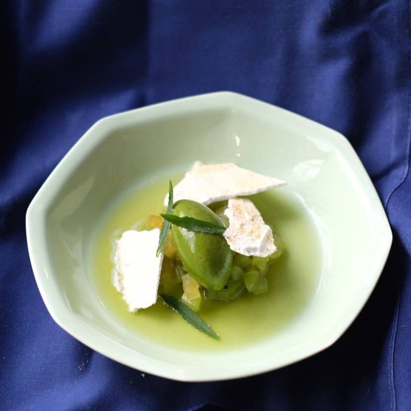 ogre-la-fabrique-assiette-creuse-octogonale-porcelaine-vert-amande image 5