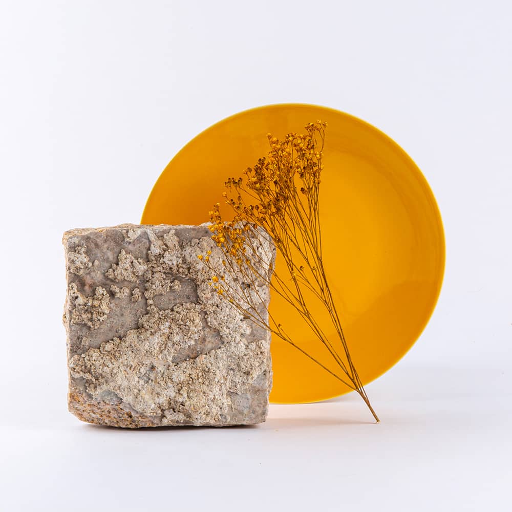 ogre-la-fabrique-essentielle-assiette-plate-ronde-jaune-moutarde-25-cm image 1