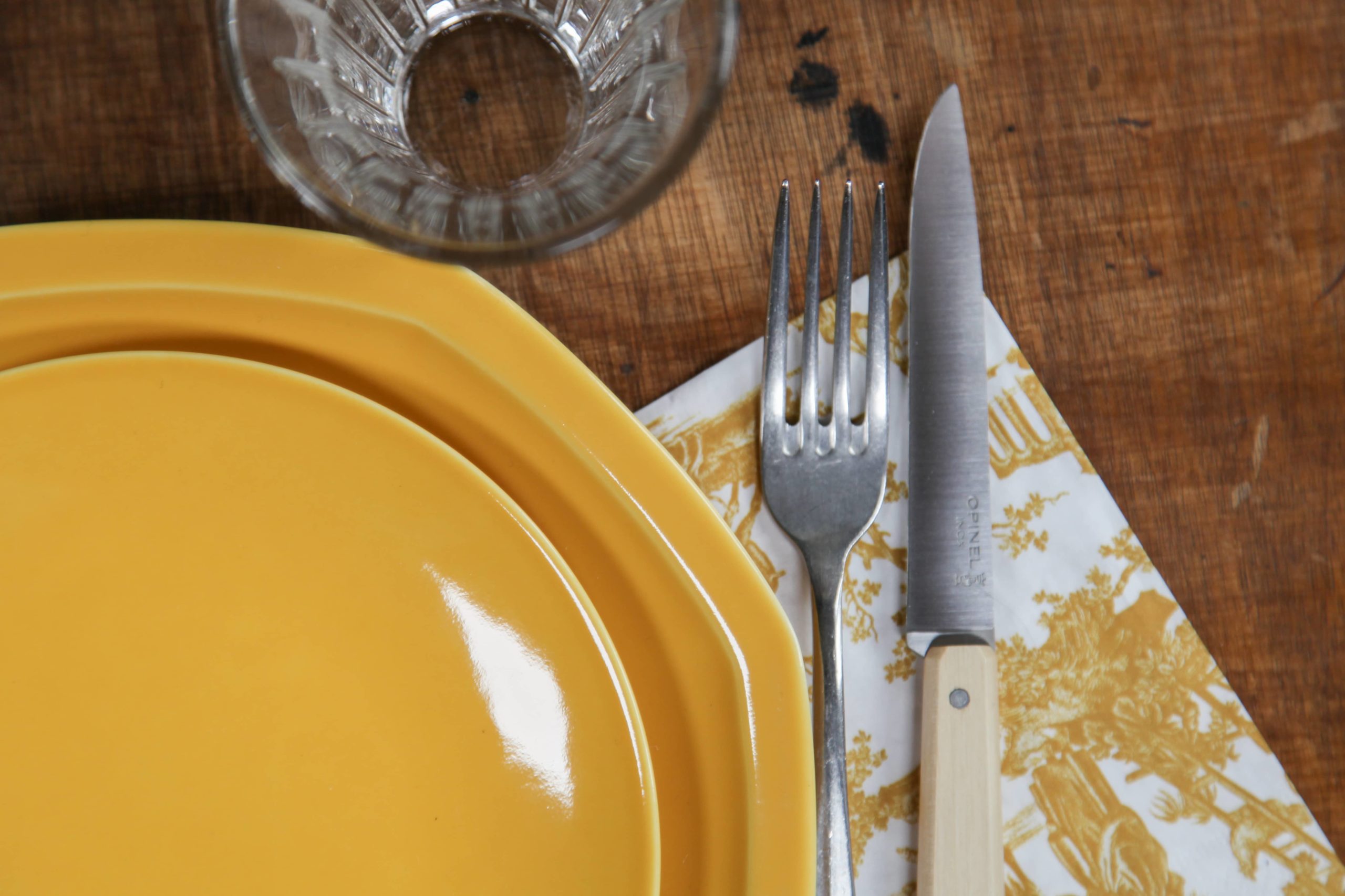 ogre-la-fabrique-essentielle-assiette-dessert-porcelaine-jaune-moutarde-19cm image 3