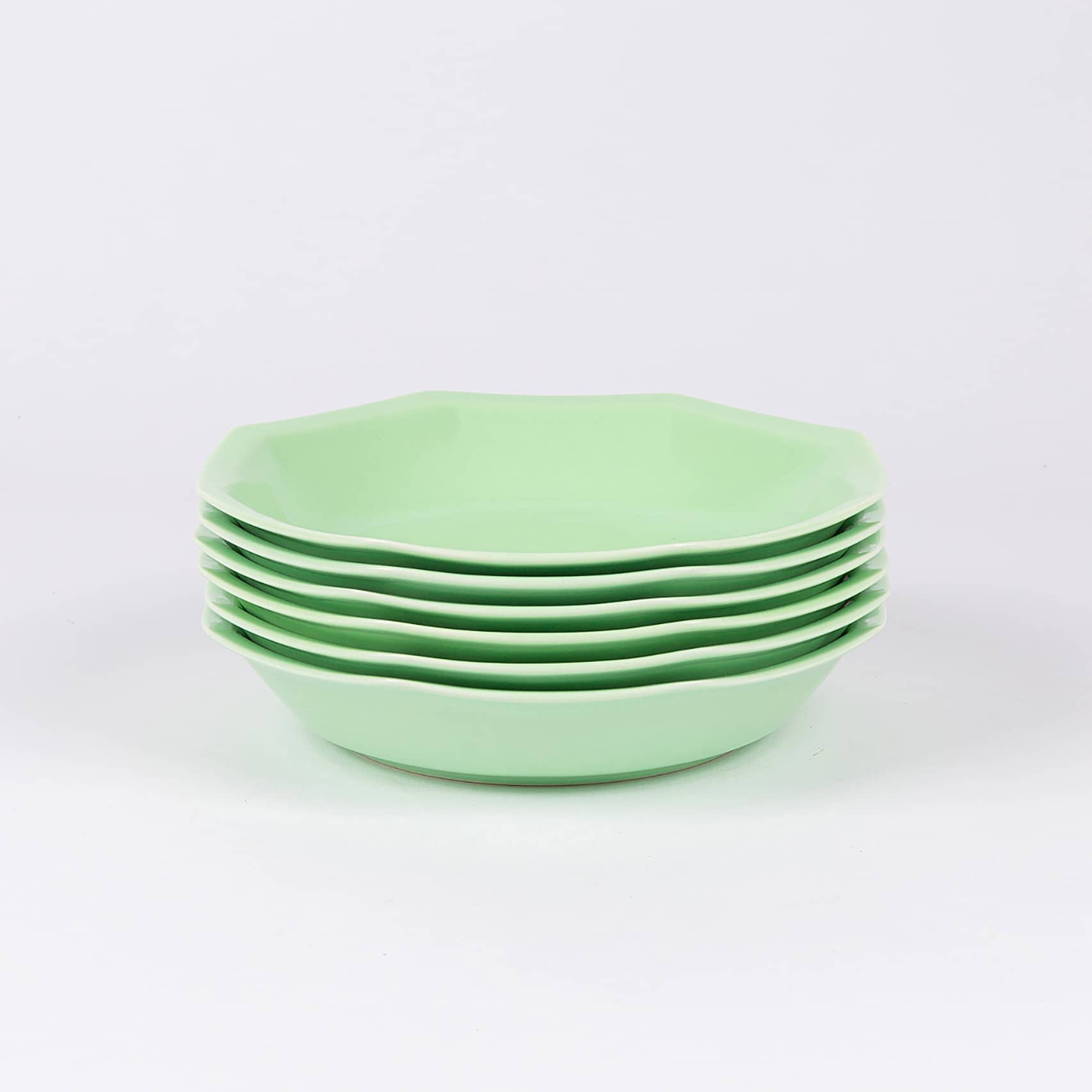 ogre-la-fabrique-assiette-creuse-octogonale-porcelaine-vert-amande image 3
